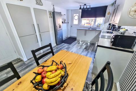 3 bedroom terraced house for sale, Austwick Walk, Chapel House NE5