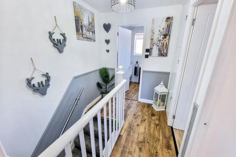3 bedroom terraced house for sale, Austwick Walk, Chapel House NE5