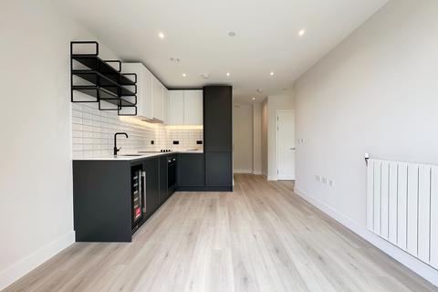 1 bedroom flat for sale, Cairncross House, London SE3
