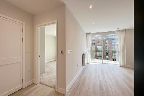 1 bedroom flat for sale, Cairncross House, London SE3