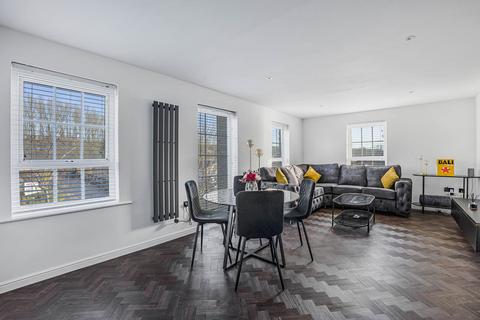 2 bedroom apartment for sale, Gale Close, Littleborough, OL15 9EJ