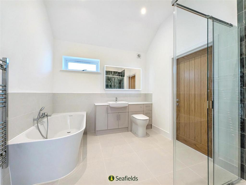 Jack &amp; Jill Bath/Shower