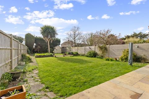 3 bedroom semi-detached house for sale, Graydon Avenue, Chichester
