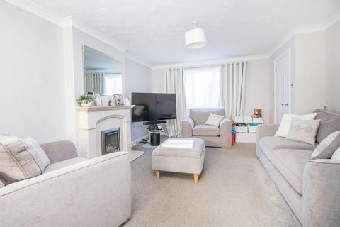 3 bedroom semi-detached house for sale, Alder Close, Dibden Purlieu