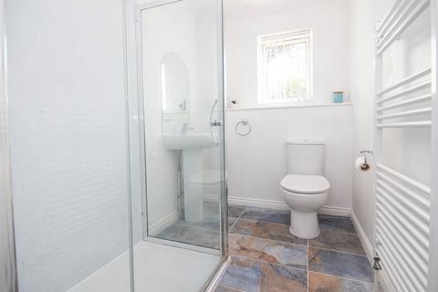 2 bedroom detached bungalow for sale, Wetherby Gardens, Totton