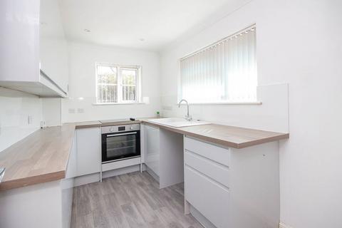 2 bedroom detached bungalow for sale, Wetherby Gardens, Totton