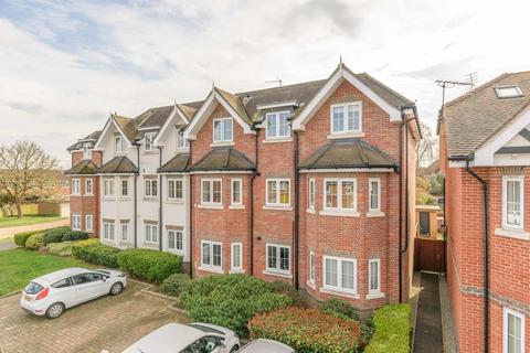 undefined, Trenchard Close, Walton-On-Thames