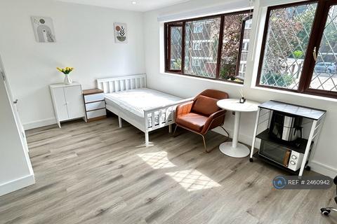 undefined, Kennard Road, London, E15
