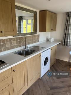 1 bedroom detached house to rent, Milcombe, Banbury, OX15