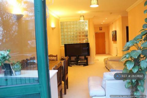 undefined, Brunswick Road, Ealing, W5