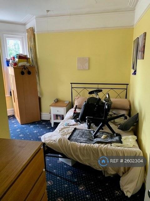 Room 9