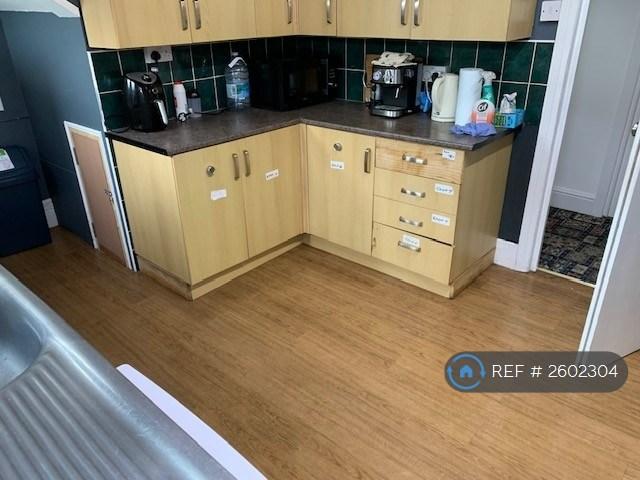 House in Bournemouth, Boscombe - More
