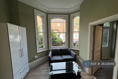 1 bedroom flat to rent, Malwood Road, London, SW12