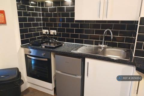 Studio to rent, Trinity Crescent, Folkestone, CT20