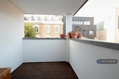 undefined, Dalston Kingsland Road, London, E8