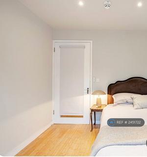 undefined, Dalston Kingsland Road, London, E8