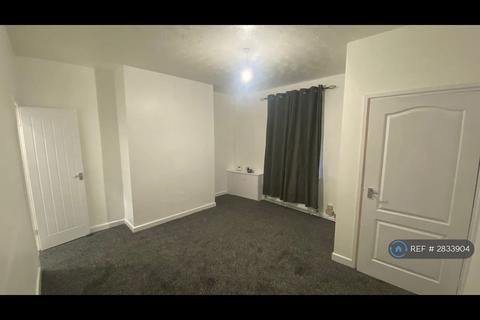2 bedroom terraced house to rent, Oxford Street, Leigh, WN7