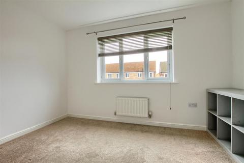 3 bedroom semi-detached house to rent, Stanway Close, Ingleby Barwick