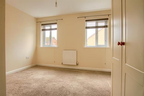 3 bedroom semi-detached house to rent, Stanway Close, Ingleby Barwick