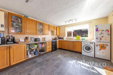 3 bedroom chalet for sale, Barkers Lane, Sprowston, Norwich
