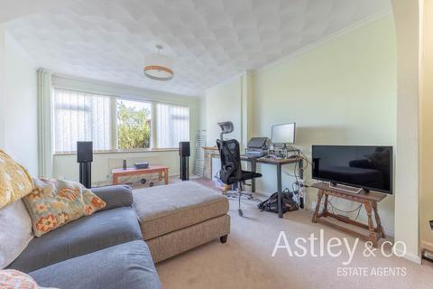 3 bedroom chalet for sale, Barkers Lane, Sprowston, Norwich
