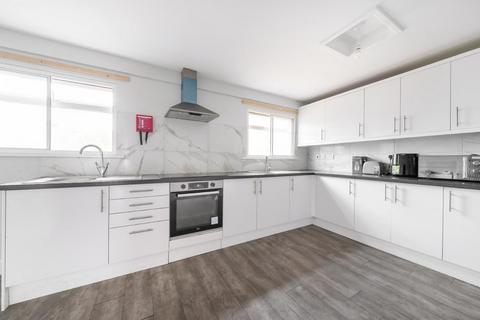 1 bedroom house of multiple occupation to rent, Bracondale Road, London SE2
