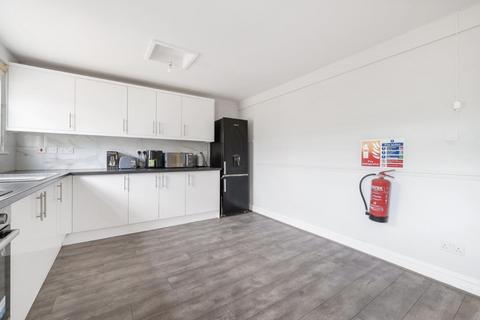 1 bedroom house of multiple occupation to rent, Bracondale Road, London SE2