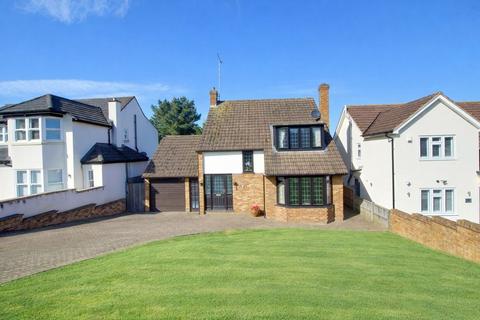 undefined, Warwick Avenue, Cuffley EN6