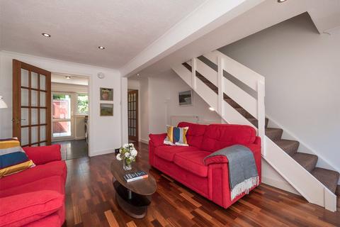 2 bedroom terraced house to rent, Raeburn Mews, Edinburgh, EH4