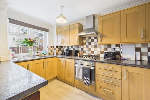 3 bedroom terraced house for sale, Mierscourt Road, Gillingham