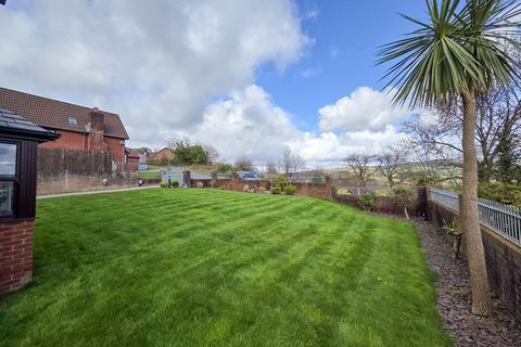 undefined, Clos Maes Mawr, Caerphilly CF83
