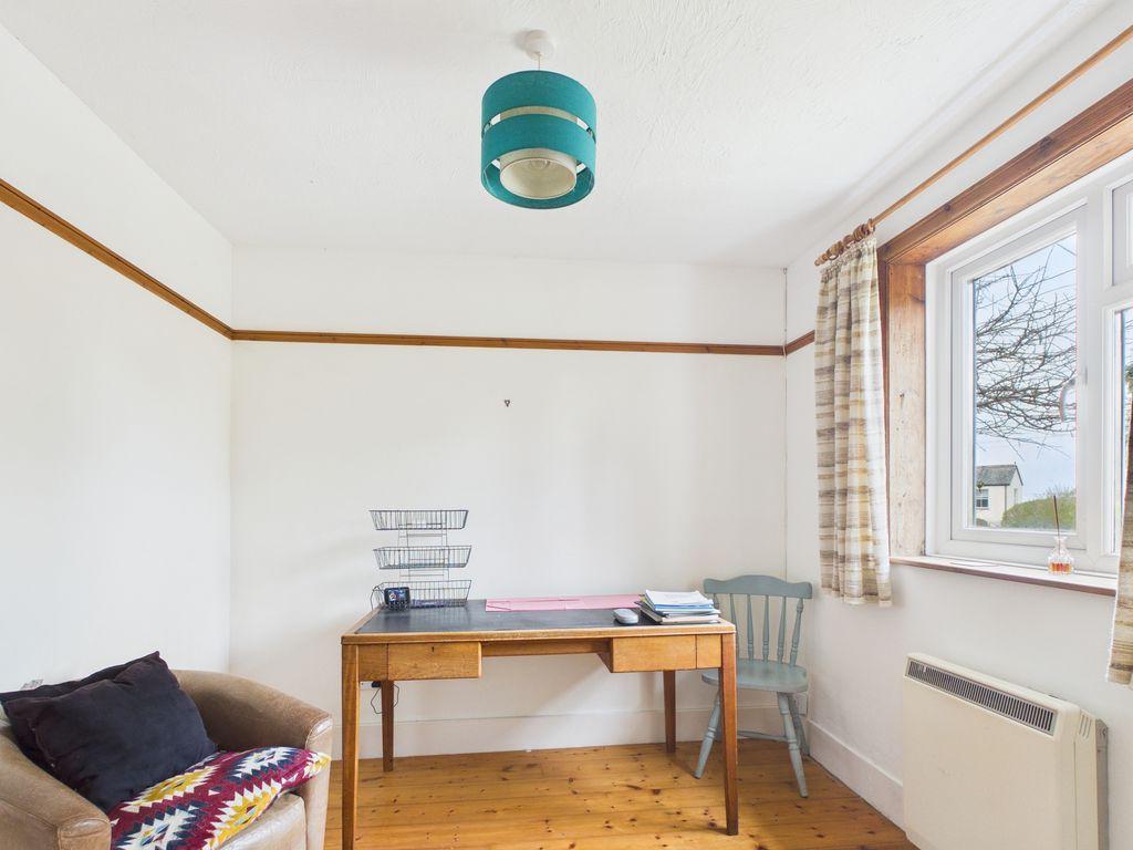Bedroom/snug