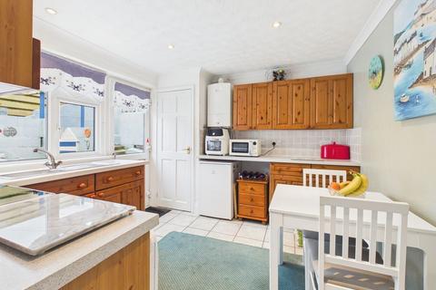 2 bedroom detached bungalow for sale, Truro Lane, Penryn - Far reaching views