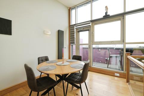 undefined, St. James's Street, Nottingham, NG1