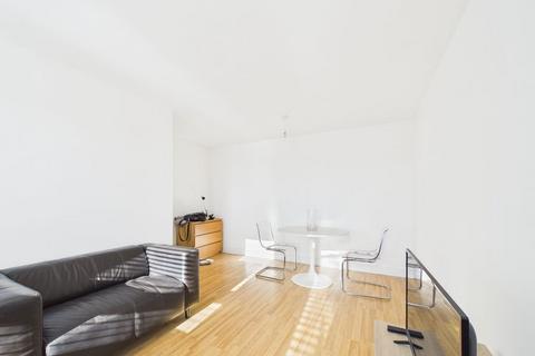 undefined, Amsterdam Road, London