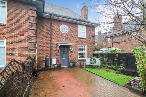 Eastcote, Bedford MK42