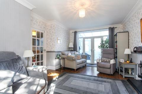 2 bedroom end of terrace house for sale, Eastcote, Bedford MK42