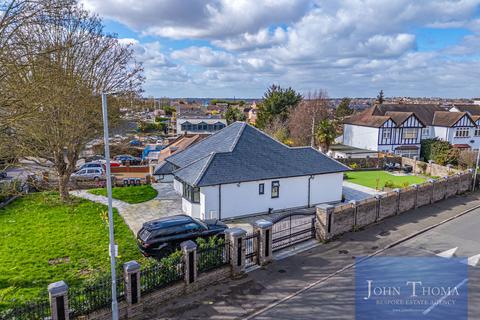 undefined, Manor Road, Chigwell IG7