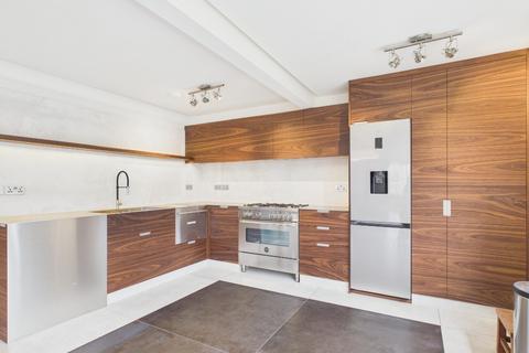 undefined, Constitution Street, Leith, Edinburgh, EH6
