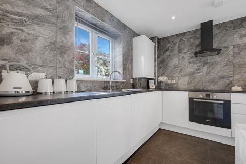 2 bedroom flat for sale, Woodlands, Catherine Road, Benfleet, Essex, SS7 1BQ