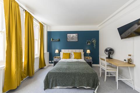 2 bedroom flat share to rent, Brick Lane, London E1