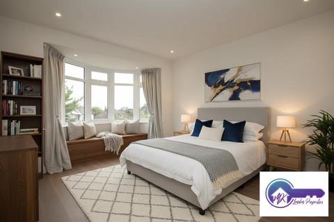 3 bedroom flat to rent, London NW11