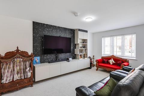 undefined, Swan Mews, Warlingham, CR6 9FP