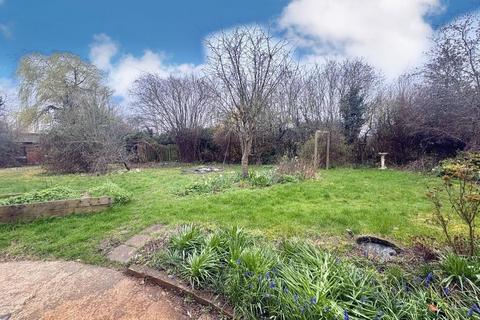 undefined, Watling Street, Hockliffe, Leighton Buzzard, Bedfordshire, LU7 9NB