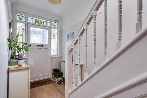 undefined, South Croydon CR2