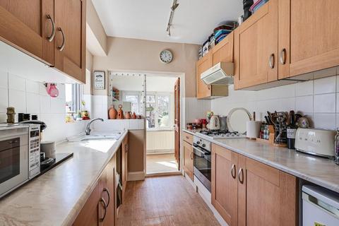 undefined, South Croydon CR2
