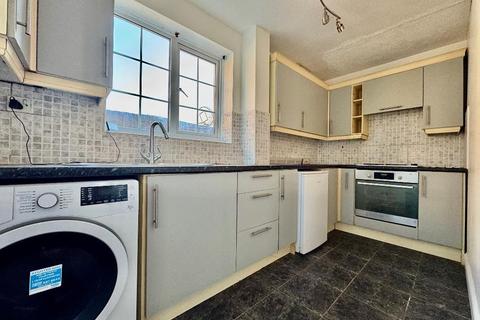 undefined, Cheslyn Close, Wigmore, Luton, Bedfordshire, LU2 8UA