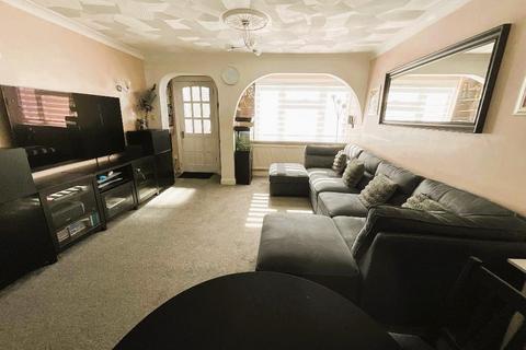 undefined, Elm Park, Hornchurch RM12