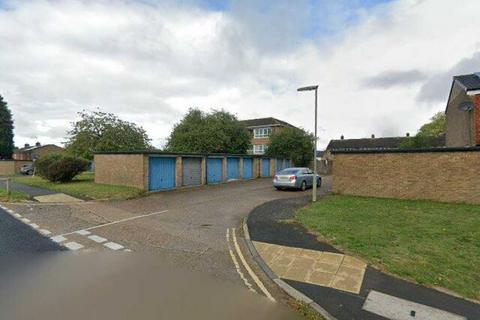 Chetwode Road, Tadworth KT20