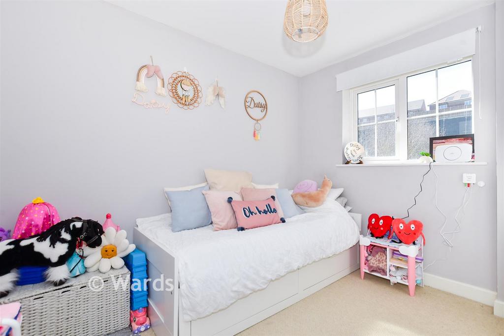 House in Maidstone - More